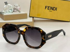 Picture of Fendi Sunglasses _SKUfw56599430fw